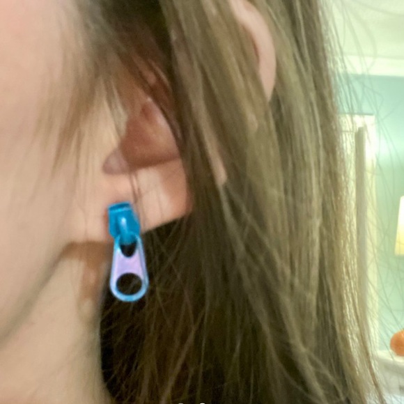 metallic blue y2k zipper stud earrings - Picture 2 of 2